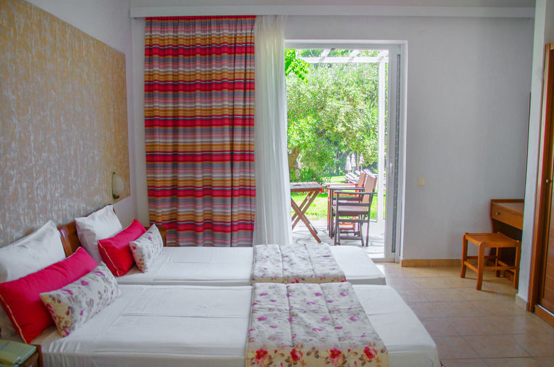 Alkion Hotel Kriopijí Kültér fotó